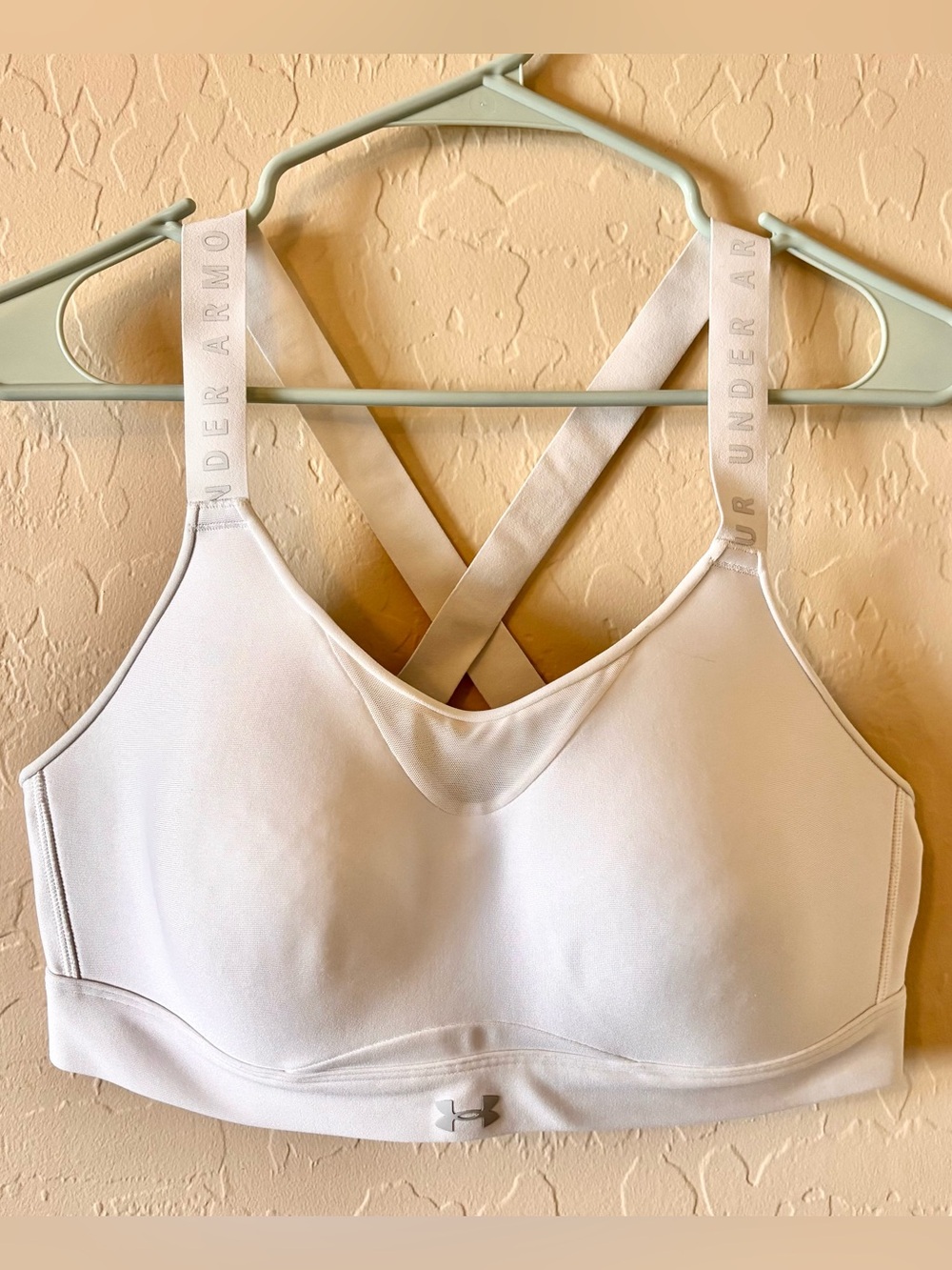 Under Armour White Cross-Back Light Support Sports Bra Molded Cups